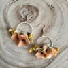 boucle fleurs séchées orange et jaune