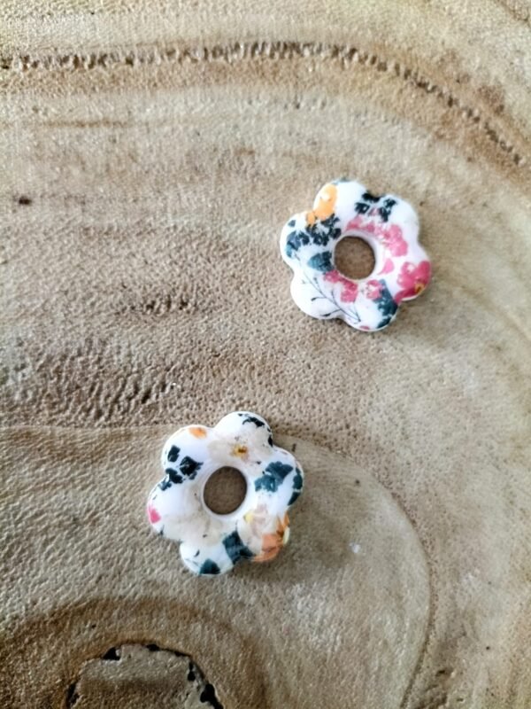 Fleurs interchangeables TM fleurs oranges fond blanc