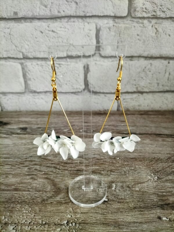 boucle d'oreille fleurs séchées blanche