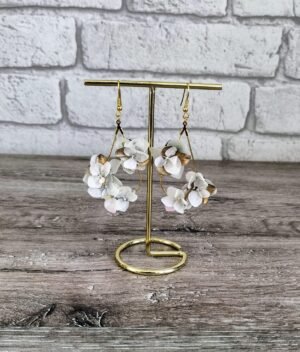 boucle d'oreille fleurs séchées blanc /doré