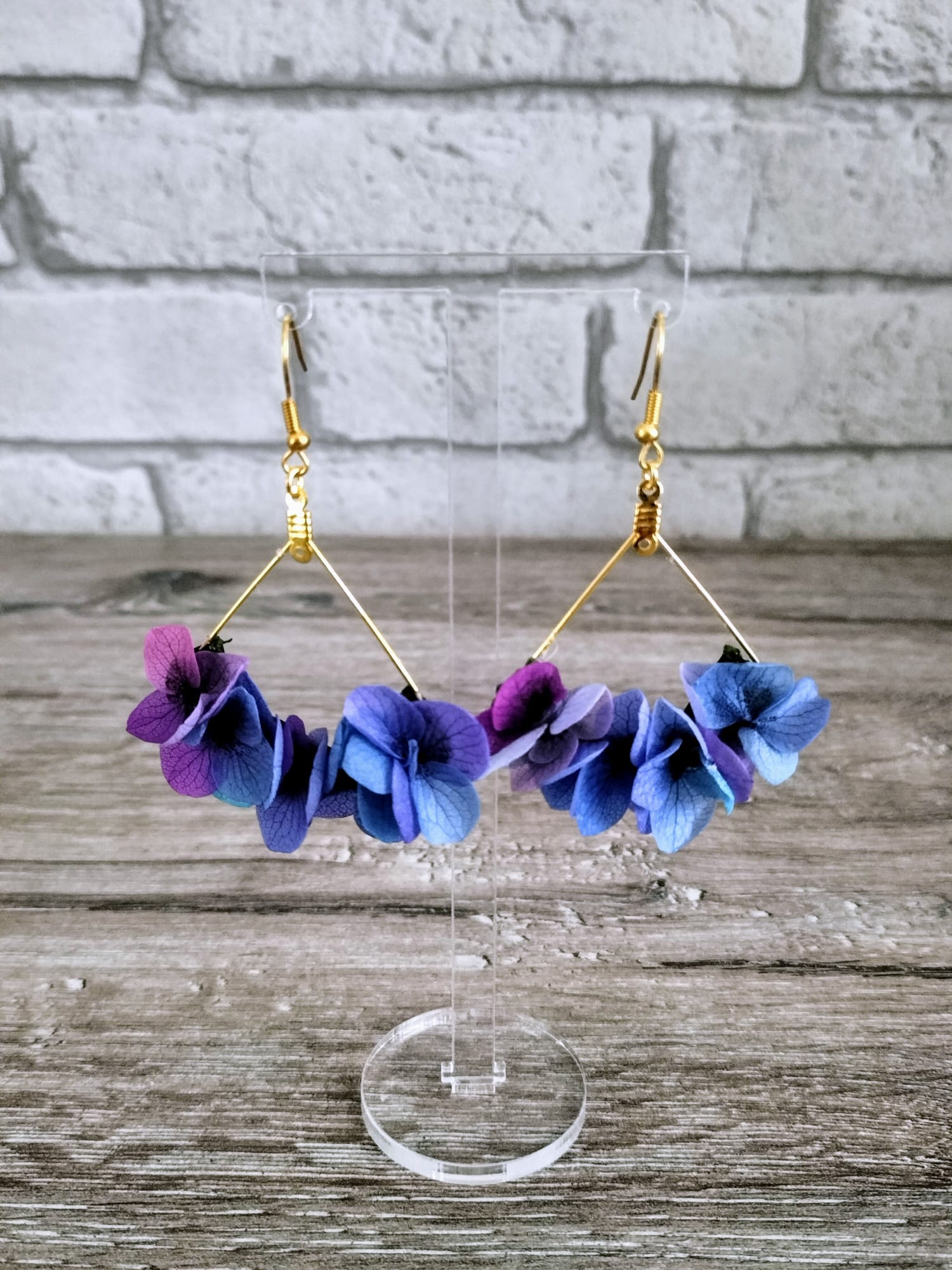 Boucle d'oreille fleurs séchées camaïeu violet /bleu
