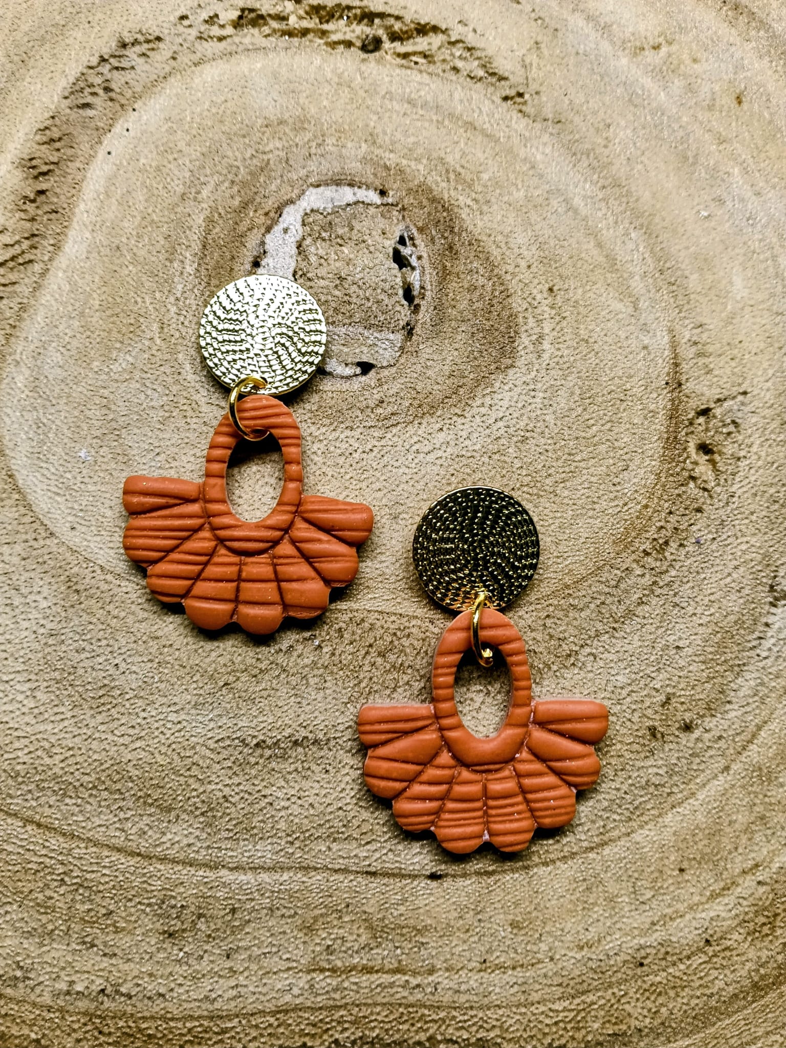 collection  terracotta effet bois  / doré